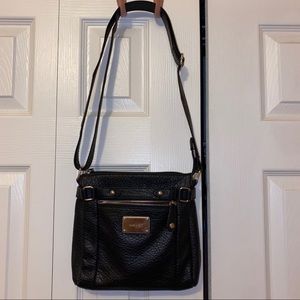 Black shoulder strap purse